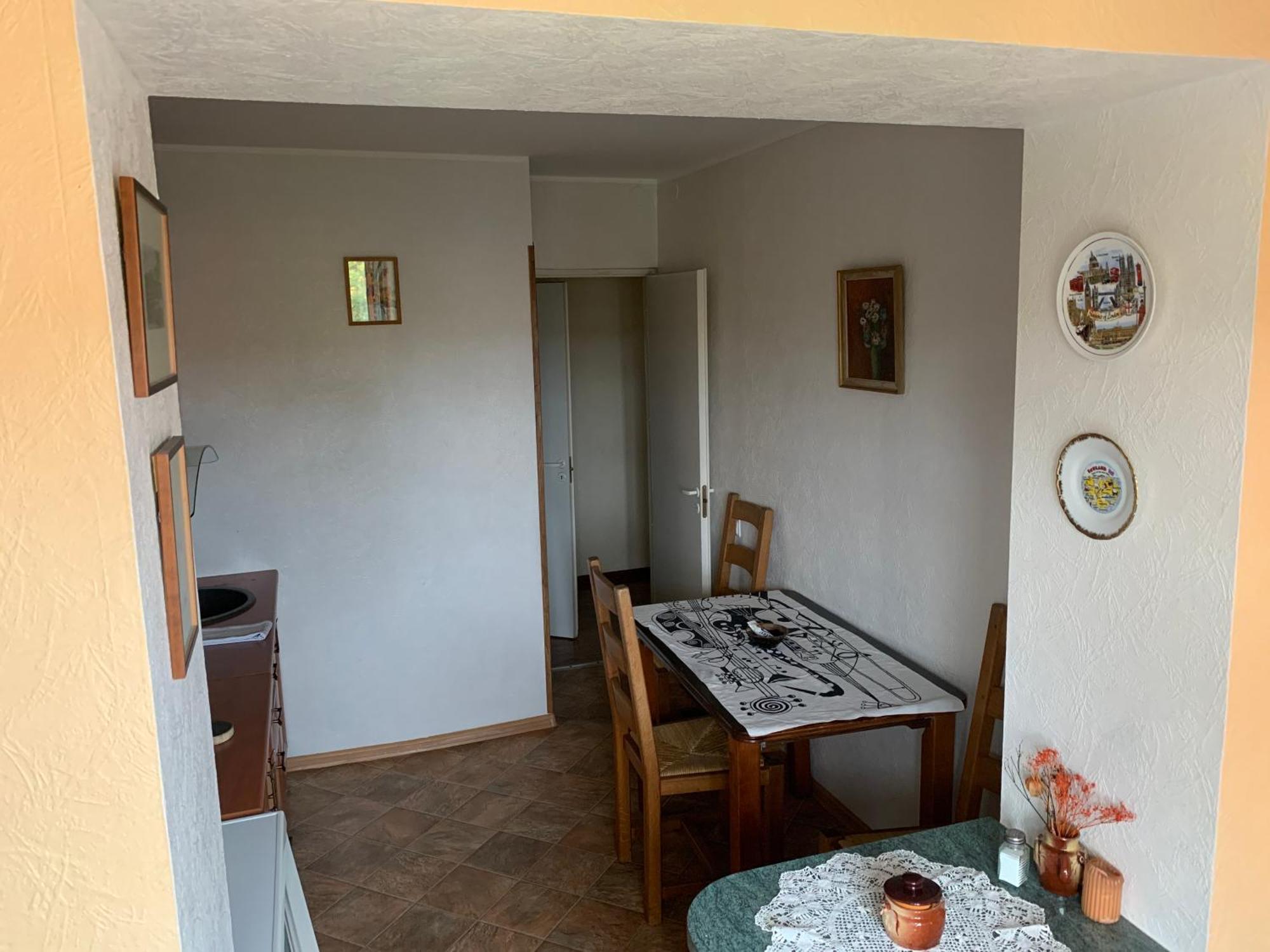 K84, Nice 2- Bedroom Apartment - 2 Big Beds 1 Single Bed 타르투 외부 사진