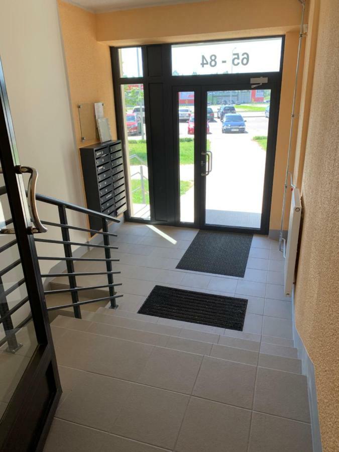 K84, Nice 2- Bedroom Apartment - 2 Big Beds 1 Single Bed 타르투 외부 사진